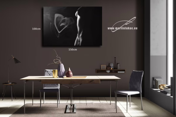 Valentýnská múza – Barevná umělecká fotografie ženského těla s fialovo-oranžovými světelnými efekty ve tvaru srdce, autor Martin Lukač, pražský fotograf, www.martinlukac.eu