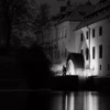 Černobílá verze fotografie mlýnského kola na Kampě v noci, autor Martin Lukač, pražský fotograf, www.martinlukac.eu