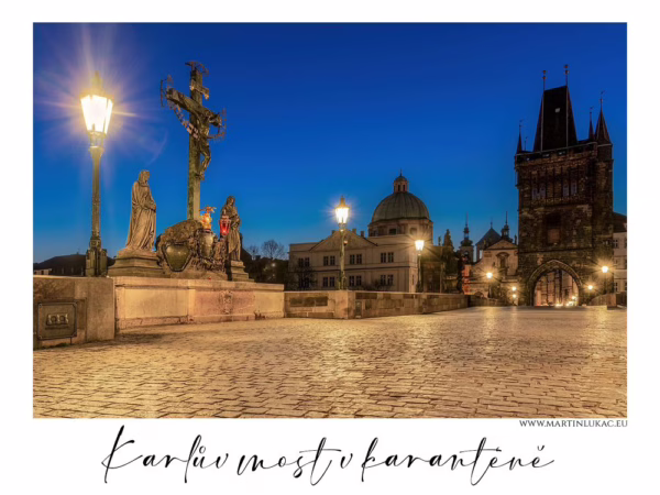 Karlův most bez lidí při večerním modrém světle, autor Martin Lukač, pražský fotograf, www.martinlukac.eu