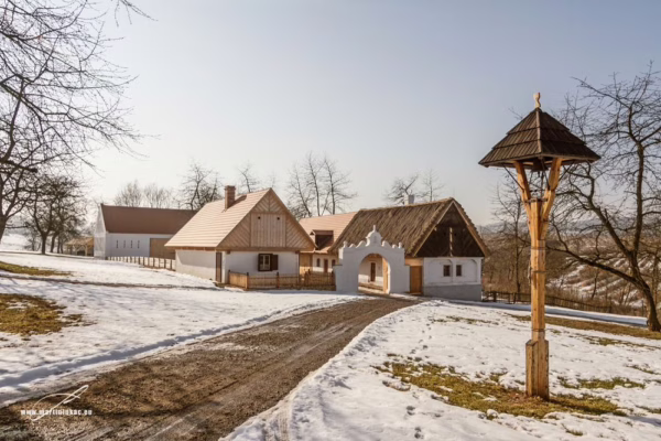 Kouřim skanzen – skanzen v Kouřimi v zimním tichu a slunci, autor Martin Lukač