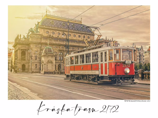 Historická tramvaj 2172 před budovou Národního divadla v Praze, autor Martin Lukač, pražský fotograf, www.martinlukac.eu