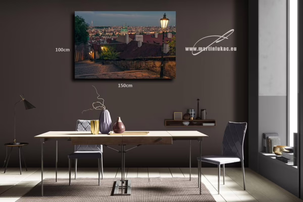Vizualizace obrazu s motivem zámeckých schodů s rozsvícenými lampami a výhledem na Prahu, autor Martin Lukač, pražský fotograf, www.martinlukac.eu