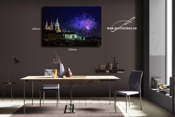 Vizualizace noční fotografie s novoročním ohňostrojem nad Prahou, k prodeji v našem eshopu, autor Martin Lukač