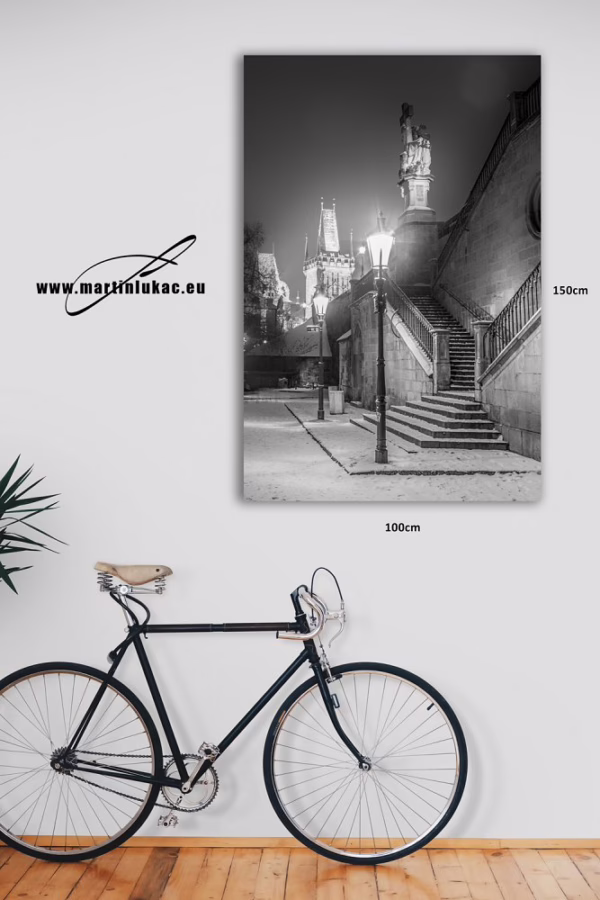 Vizualizace obrazu s motivem půlnoční Kampy pod sněhem v interiéru, autor Martin Lukač, pražský fotograf, martinlukac.eu