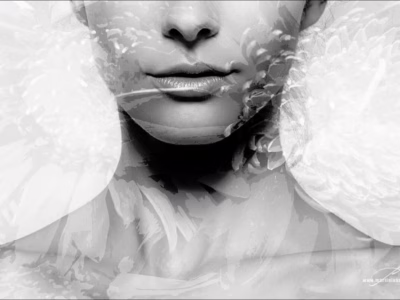 Jemnost květin v ženské tváři... Květinové motivy splývající s ženskou tváří v poetickém podání, autor Martin Lukač, pražský fotograf, www.martinlukac.eu