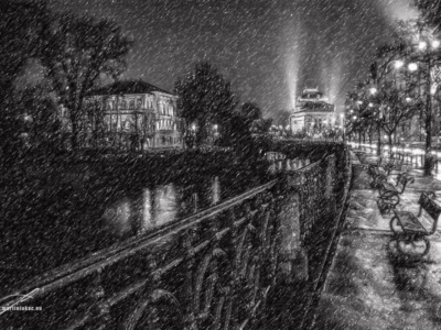 Zimní pocta pražské ikoně... Kouzelná zimní atmosféra v centru Prahy, kde sníh zjemňuje kontury města, autor Martin Lukač, pražský fotograf, www.martinlukac.eu