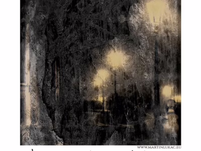 Když déšť tančí s nocí v tichém valčíku stínů... Tajemná kompozice pouličních lamp ve tmě a dešti, autor Martin Lukač, pražský fotograf, www.martinlukac.eu